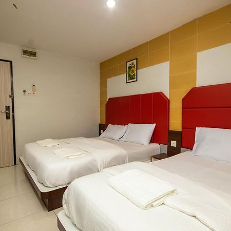 Jq Happy Lumut Hotel Ngoại thất bức ảnh