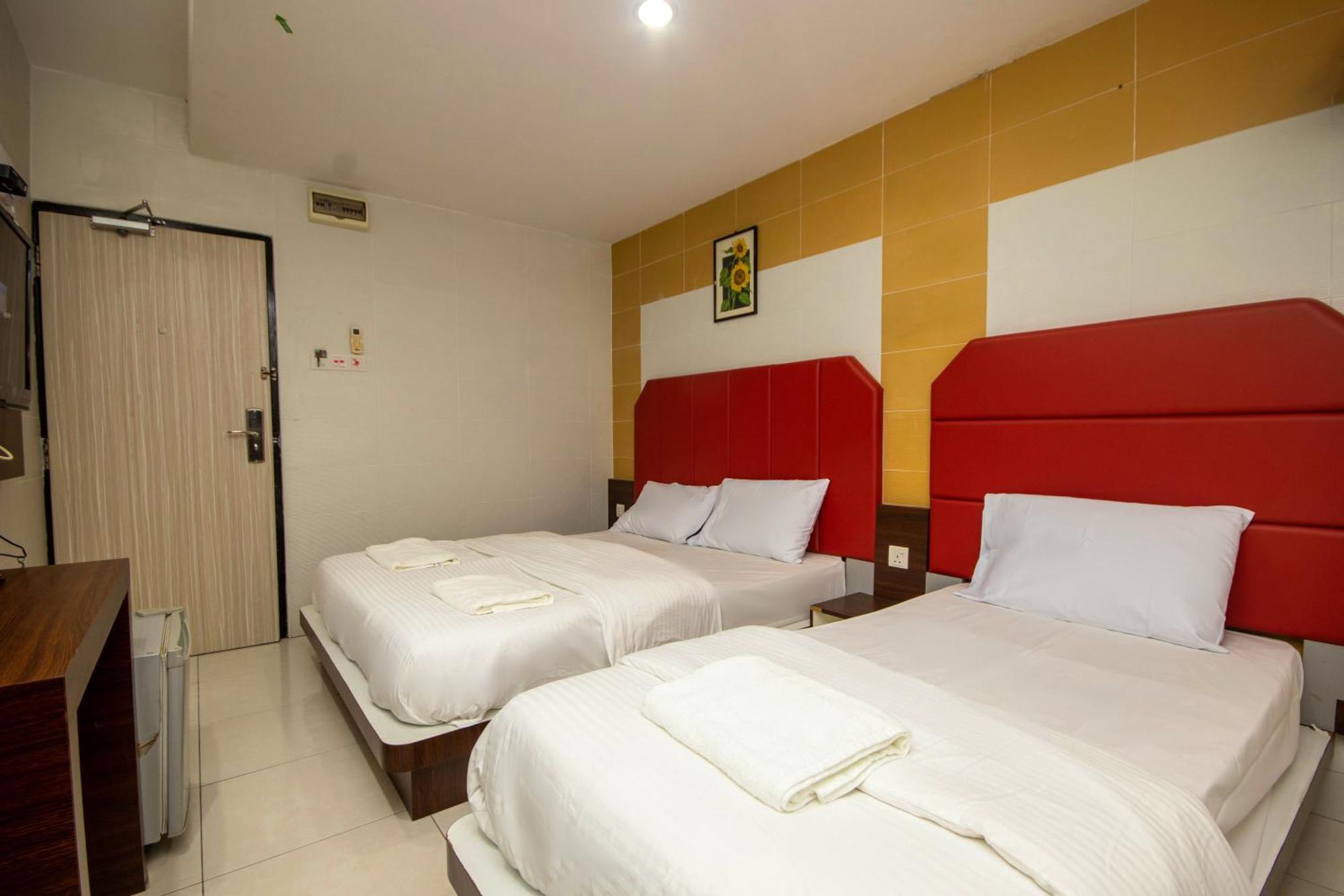 Jq Happy Lumut Hotel Ngoại thất bức ảnh