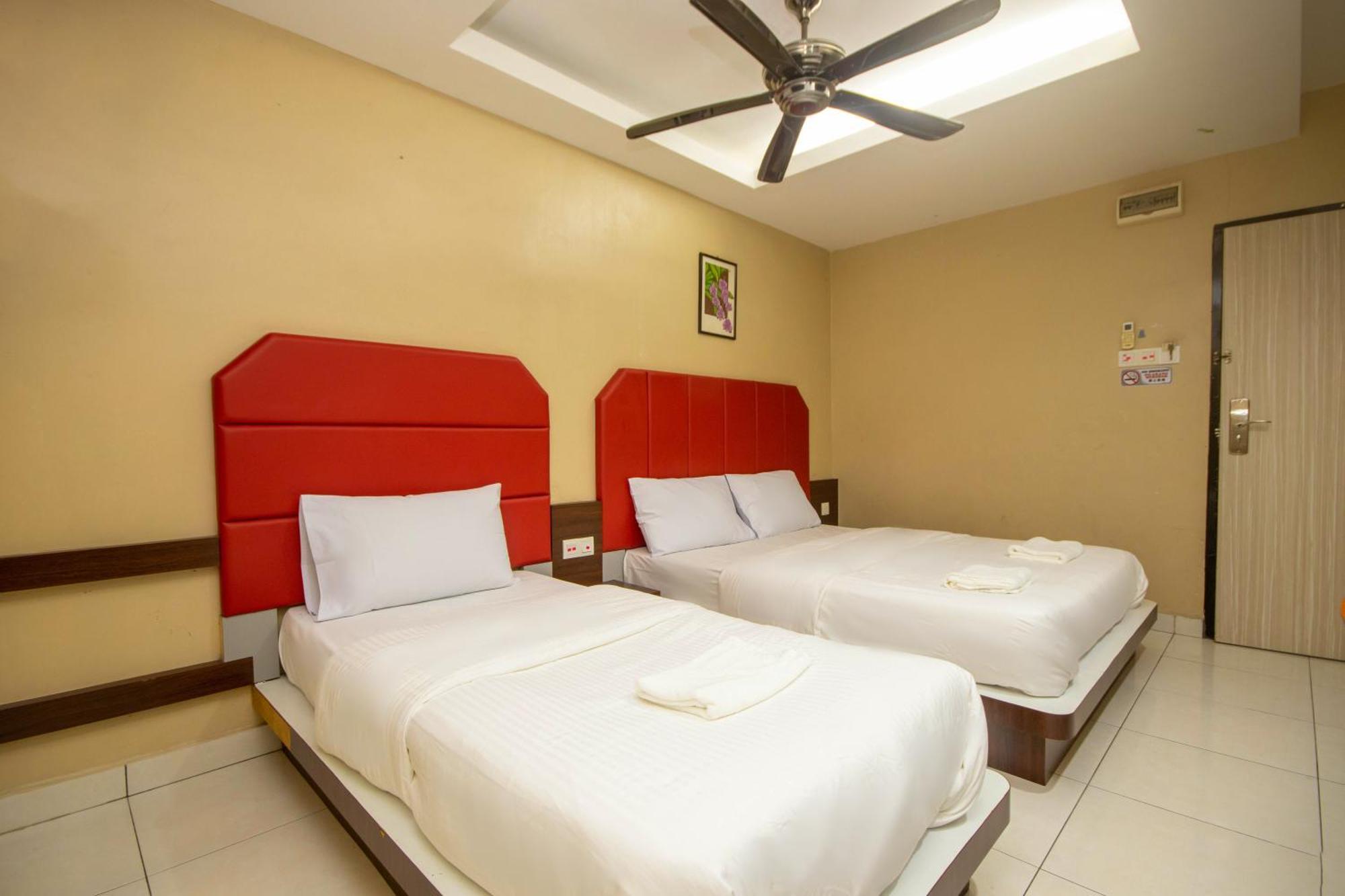 Jq Happy Lumut Hotel Ngoại thất bức ảnh