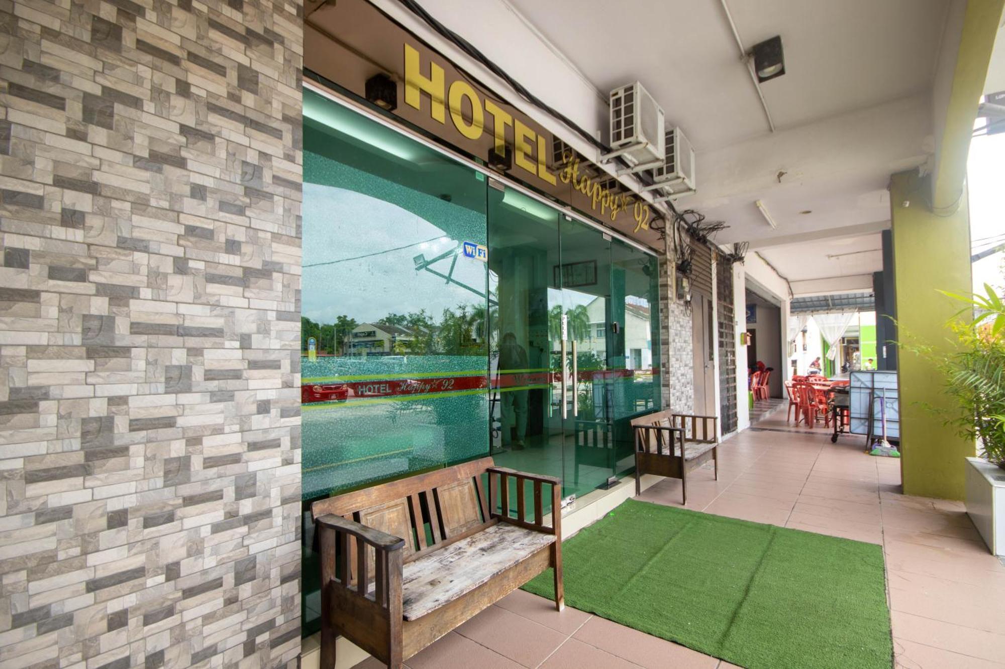 Jq Happy Lumut Hotel Ngoại thất bức ảnh